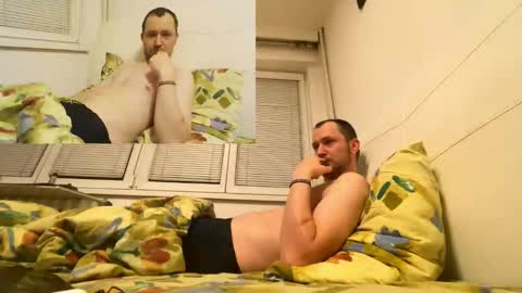 Snapshot of ricciardio chatting on 10.01.25 ricciardio online show from 10.01.25