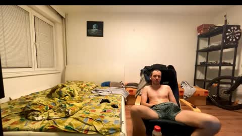 Snapshot of ricciardio chatting on 10.06.25 ricciardio online show from 10.06.25