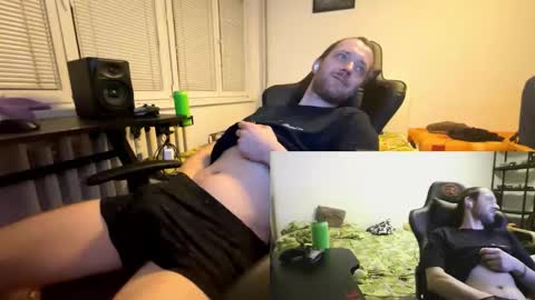 Snapshot of ricciardio chatting on 10.17.25 ricciardio online show from 10.17.25