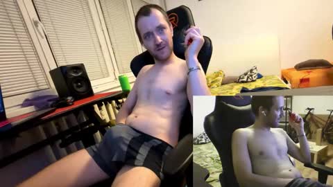 Snapshot of ricciardio chatting on 10.19.25 ricciardio online show from 10.19.25