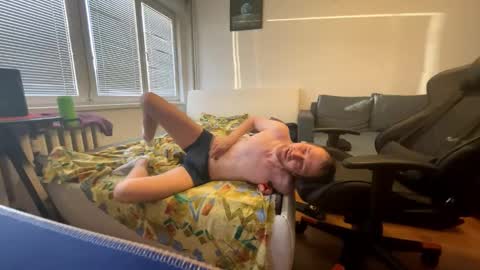 Snapshot of ricciardio chatting on 10.30.25 ricciardio online show from 10.30.25