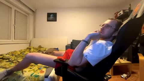 Snapshot of ricciardio chatting on 11.01.25 ricciardio online show from 11.01.25