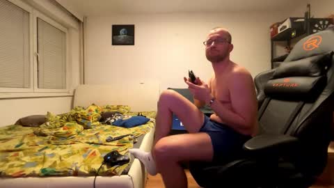 Snapshot of ricciardio chatting on 11.16.25 ricciardio online show from 11.16.25