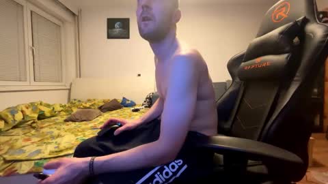 Snapshot of ricciardio chatting on 11.23.25 ricciardio online show from 11.23.25