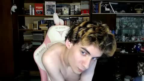 Snapshot of richard_and_lily chatting on 11.03.25 little Richard online show from 11.03.25