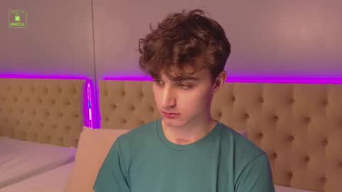 Snapshot of richard_steele_hot chatting on 11.04.25 Richard online show from 11.04.25