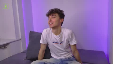 Snapshot of richard_steele_hot chatting on 11.24.25 Richard online show from 11.24.25