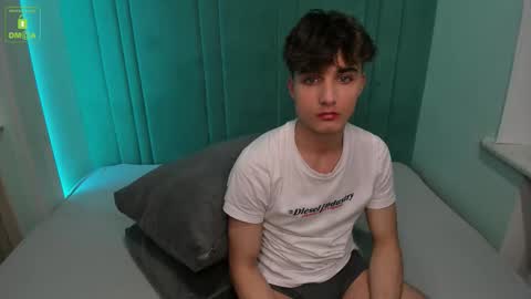 Snapshot of richard_steele_hot chatting on 12.04.25 Richard online show from 12.04.25