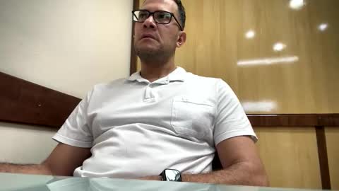 Snapshot of rick503835 chatting on 10.15.25 Rick Arian online show from 10.15.25