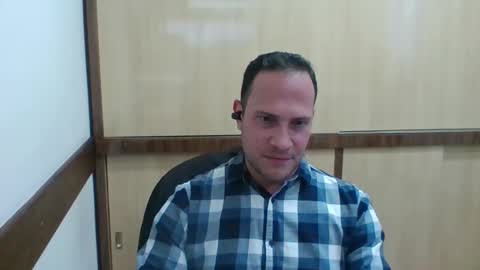 Snapshot of rick503835 chatting on 10.28.25 Rick Arian online show from 10.28.25