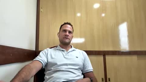 Snapshot of rick503835 chatting on 12.04.25 Rick Arian online show from 12.04.25