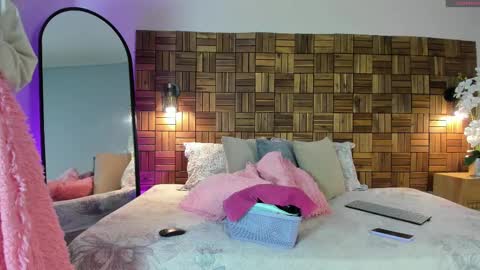 Sara online show from 09.12.25