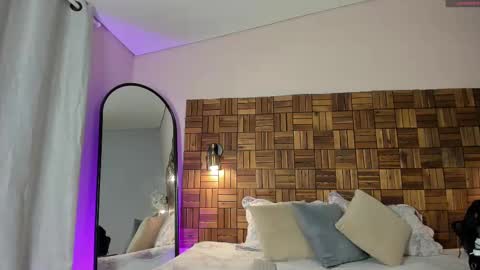 Sara online show from 10.04.25