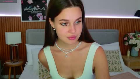 Rihanna online show from 09.09.25