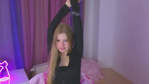 Rina online show from 10.27.25