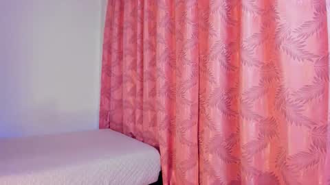 Riley online show from 11.18.25