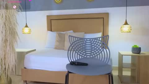 Snapshot of riley_sierra chatting on 12.26.24 Riley Sierra online show from 12.26.24