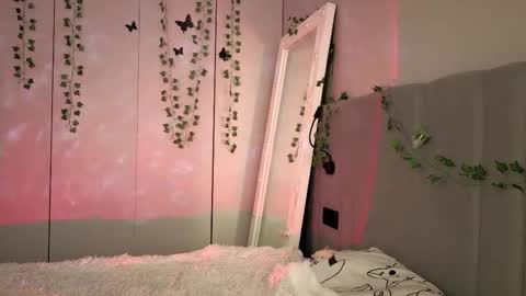 Sofia online show from 12.14.25