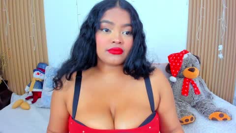 Snapshot of rileydolly chatting on 12.10.24 RileyDolly online show from 12.10.24