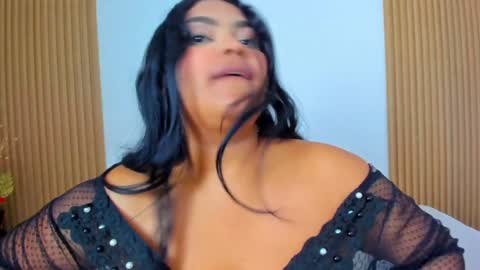 Snapshot of rileydolly chatting on 01.03.25 RileyDolly online show from 01.03.25