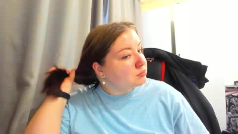 Snapshot of rina16 chatting on 11.04.25 rina16 online show from 11.04.25