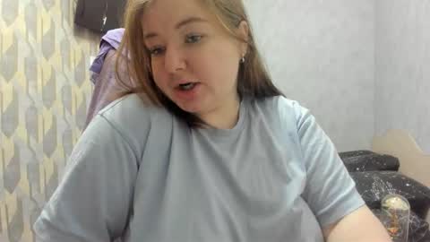 Snapshot of rina16 chatting on 12.15.25 rina16 online show from 12.15.25