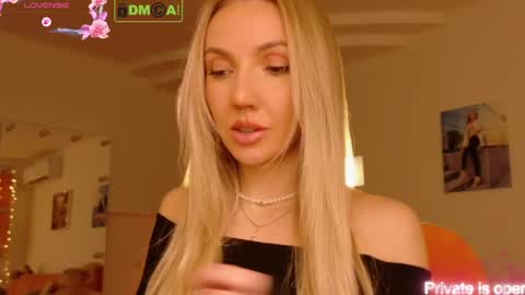 Rina Asty online show from 04.05.26