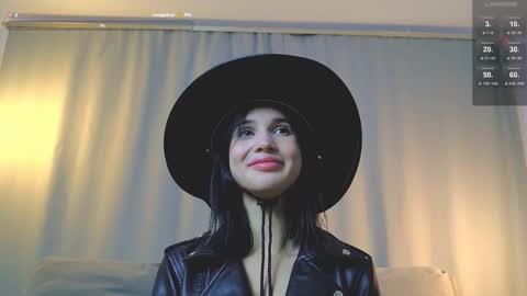 Snapshot of rinacain chatting on 10.18.25 RINA online show from 10.18.25