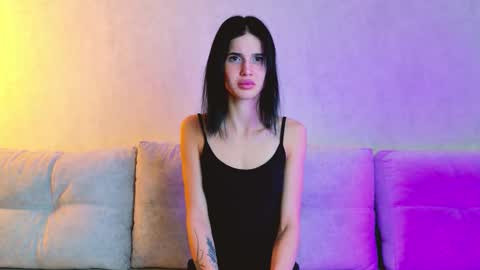 Snapshot of rinacain chatting on 11.24.25 RINA online show from 11.24.25