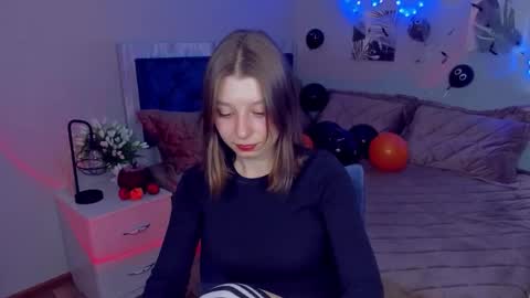 rinacake online show from 10.26.25