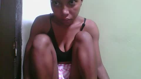 Snapshot of rinah654271 chatting on 02.16.26 rinah654271 online show from 02.16.26