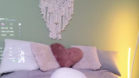 Snapshot of rinassecret chatting on 02.07.25 Rina online show from 02.07.25