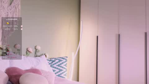 Snapshot of rinassecret chatting on 09.24.25 Rina online show from 09.24.25