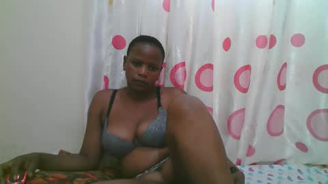 Snapshot of rineeh chatting on 11.13.25 rineeh online show from 11.13.25