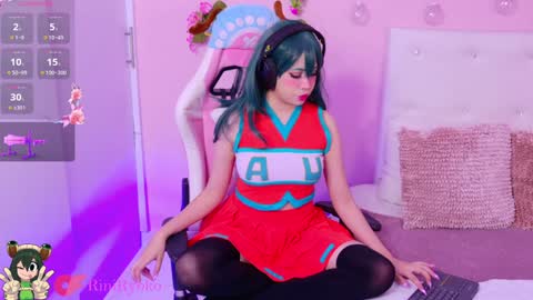 Snapshot of riniryokouwu chatting on 12.04.24 online show from 12.04.24