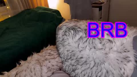 Snapshot of ripper_66 chatting on 12.14.25 DianaBrite fansl y online show from 12.14.25