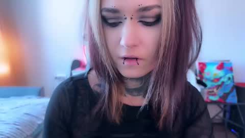   DianaBrite            fansl y online show from 02.07.26