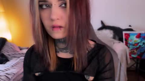   DianaBrite            fansl y online show from 02.13.26