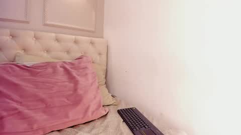 Riri Candy online show from 02.19.25