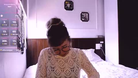 Snapshot of riri_rich chatting on 01.24.25 Rita online show from 01.24.25