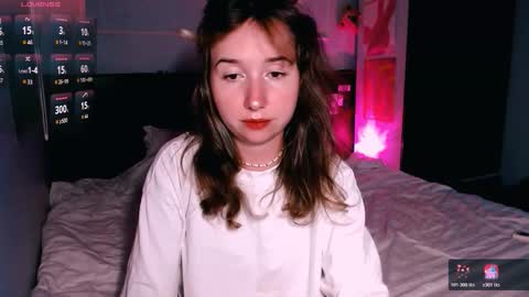 Snapshot of riri_rich chatting on 11.13.25 Rita online show from 11.13.25