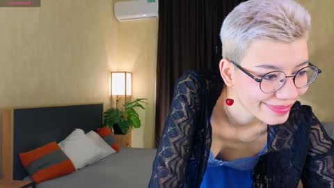 Snapshot of riskyteasse chatting on 12.08.24 Agnes online show from 12.08.24
