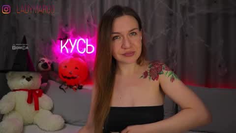 Snapshot of ritakycb chatting on 10.31.25 Rita online show from 10.31.25