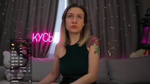 Snapshot of ritakycb chatting on 05.15.26 Rita online show from 05.15.26