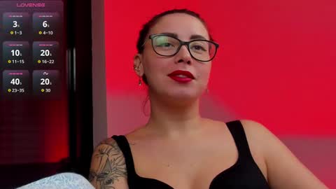 Snapshot of ritasunset chatting on 11.27.25 Miss Rita online show from 11.27.25