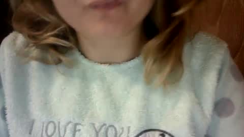 Snapshot of riveramaureen chatting on 12.20.24 RiveraMaureen online show from 12.20.24