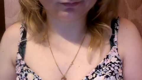 Snapshot of riveramaureen chatting on 01.22.25 RiveraMaureen online show from 01.22.25