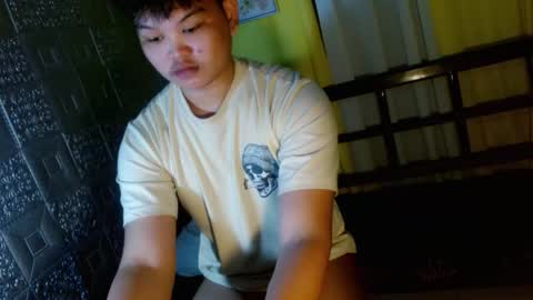 Snapshot of rnl_cum chatting on 11.05.25 RICH MY GOAL online show from 11.05.25