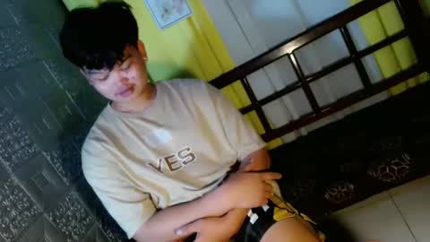 Snapshot of rnl_cum chatting on 11.19.25 RICH MY GOAL online show from 11.19.25