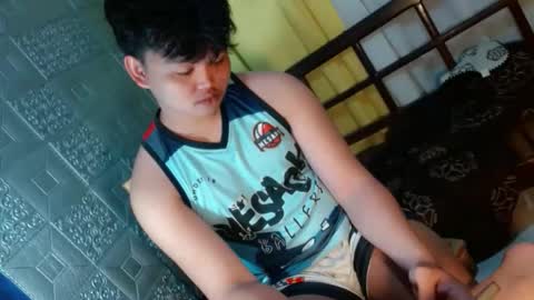 Snapshot of rnl_cum chatting on 11.20.25 RICH MY GOAL online show from 11.20.25